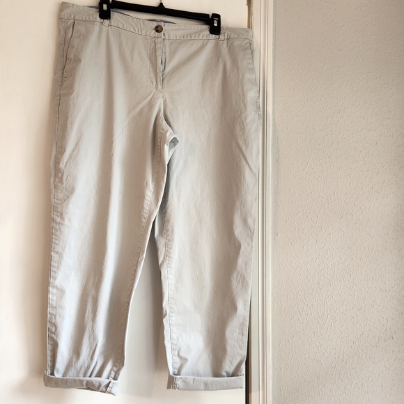 Talbots Weekend Chino - Picture 1 of 5